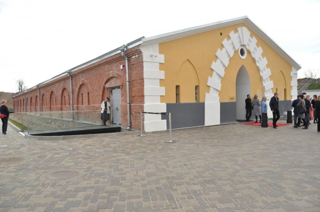 Daugavpilī atklāja Martinsona māju un Rotko centra pavasara izstādes 