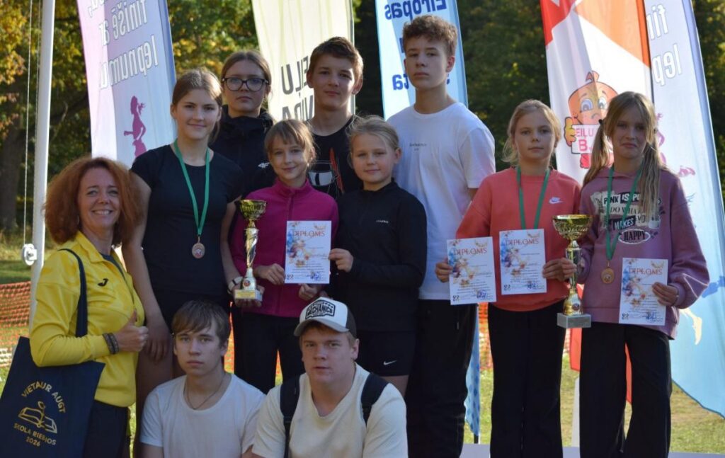 Preiļos notika Latvijas Skolēnu 80. spartakiāde rudens krosa stafetēs