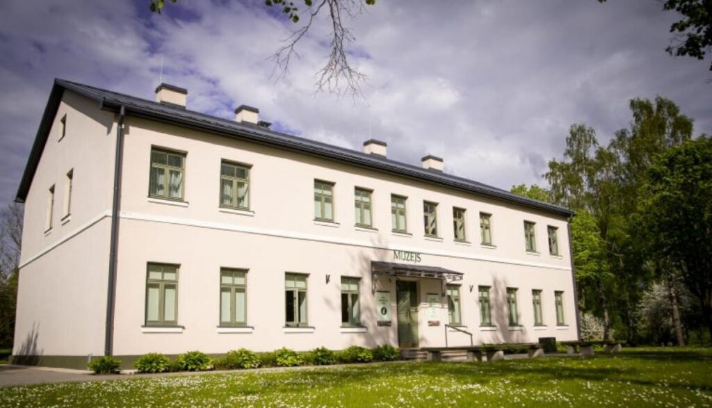 Naujenes Novadpētniecības muzejā modernizēs apkuri